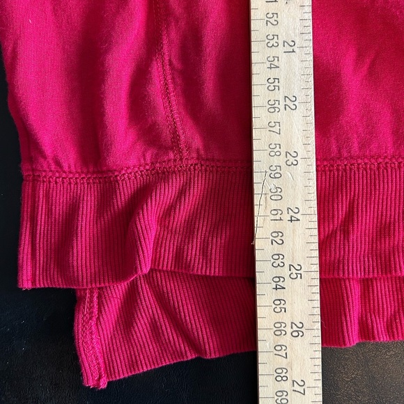Peloton Sweatshirt Side Slit Red Super Soft Light Size XL - Picture 8 of 9